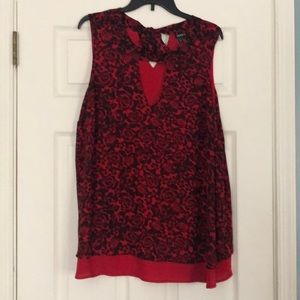 Torrid red floral sleeveless top, NWOT